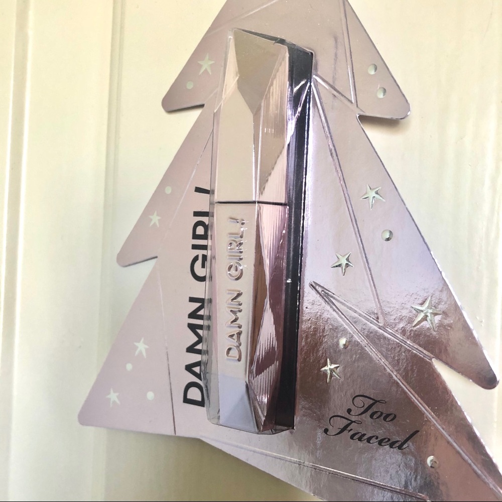 Too faced Damn Girl mascara